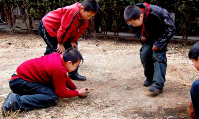 70后农村娃童年一些难以启齿的糗事!