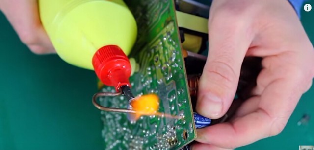 网友利用日常零件自制酒精喷灯,看到成品时真想据为己有