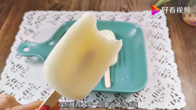 布丁雪糕:在家就能做,成本1元钱,牛奶加棉花糖,几分钟就完成