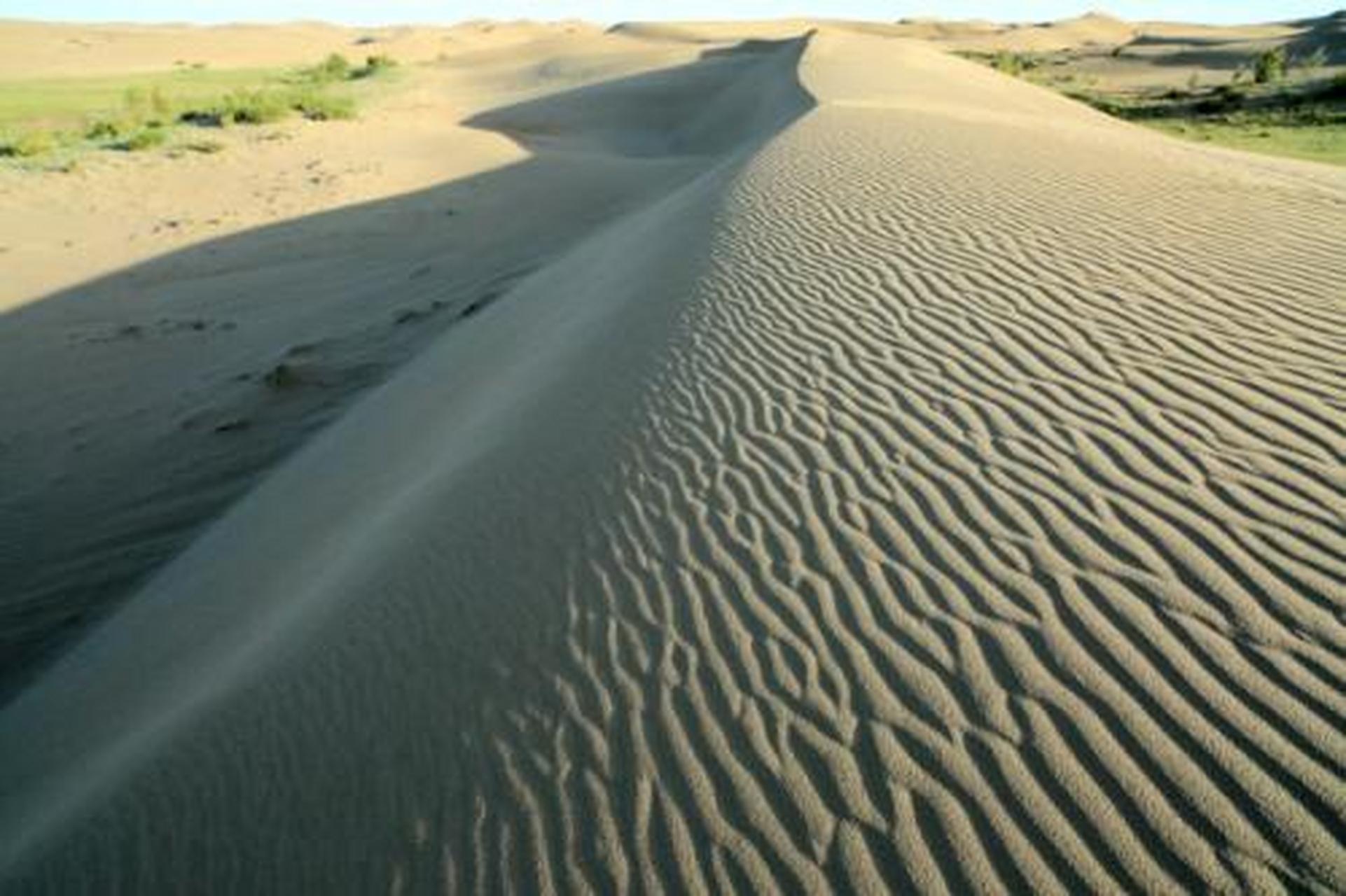 悦读世界##万物皆可云#【云读书,读好书】沙丘三部曲:《沙丘》是式珑