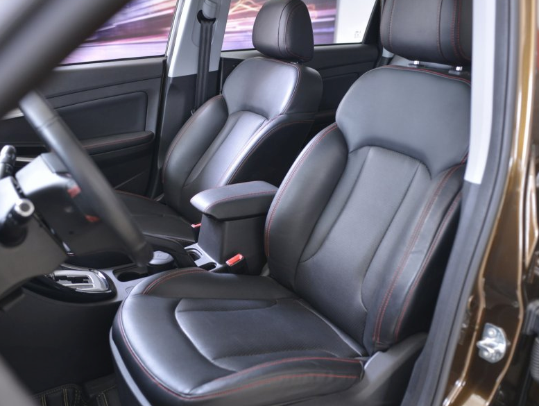 精致紧凑的奇瑞瑞虎5,整体的设计很令人满意,显出线条的美感