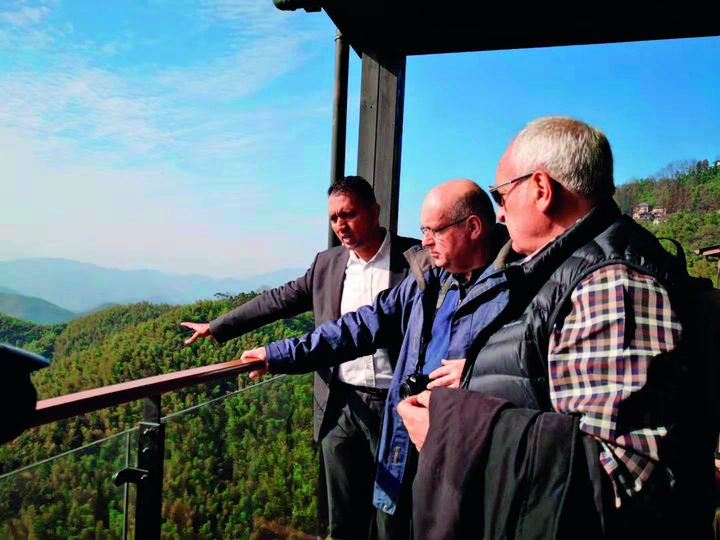 梅藤更和苏达立的故事,从宝石山延伸到莫干山