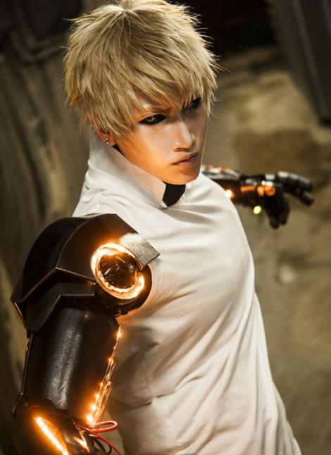 一拳超人cos,琦玉老师,你是变秃变强了,但你怎么不像卤蛋了?