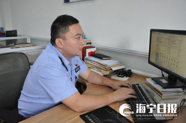 山东潍坊小伙周玉琦海宁从警四年从未回家过中秋