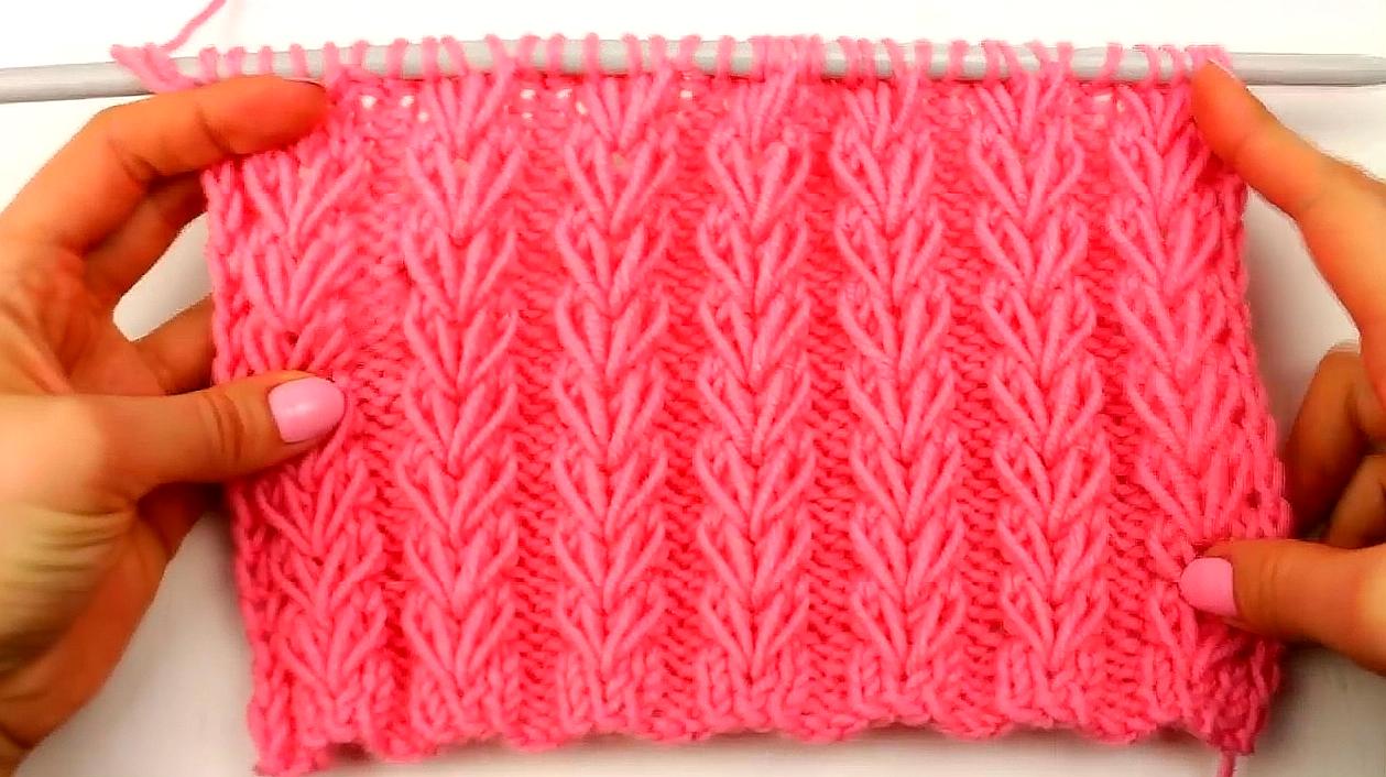 棒针编织新颖大方的麦穗花样织毛衣非常实用