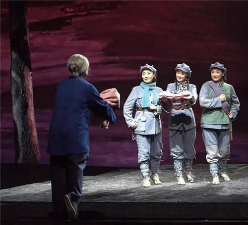 全国政协委员袁慧琴:《半条棉被》饱含鱼水深情