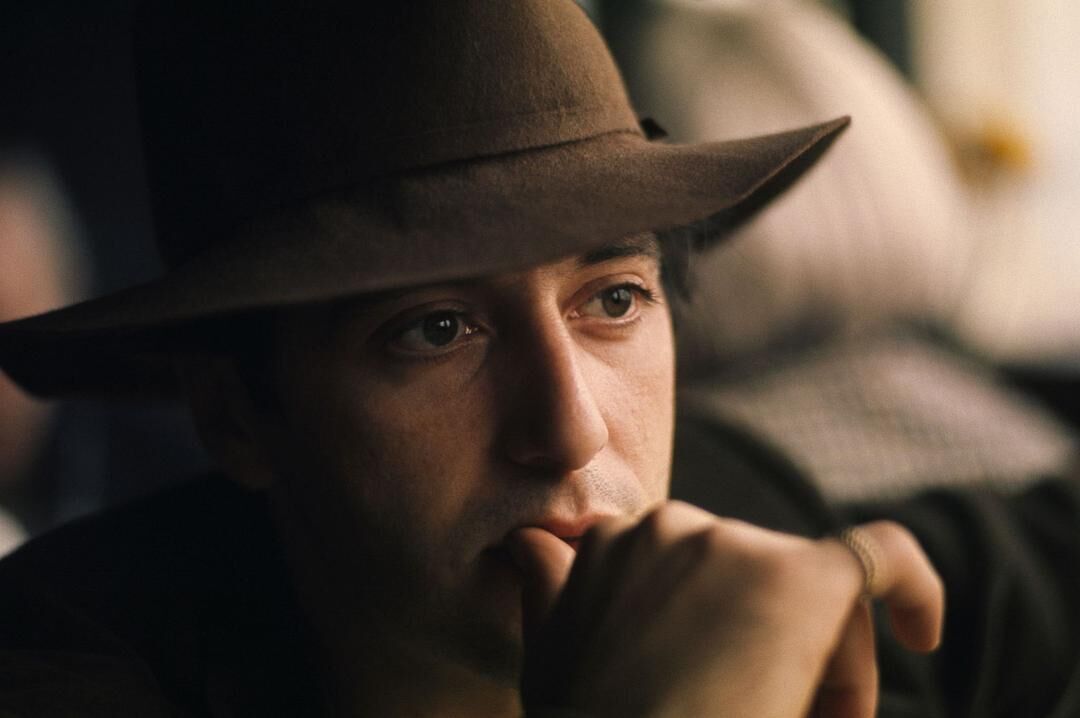 "教父"阿尔·帕西诺八十了,纵横影坛五十载,真爱却在电影外