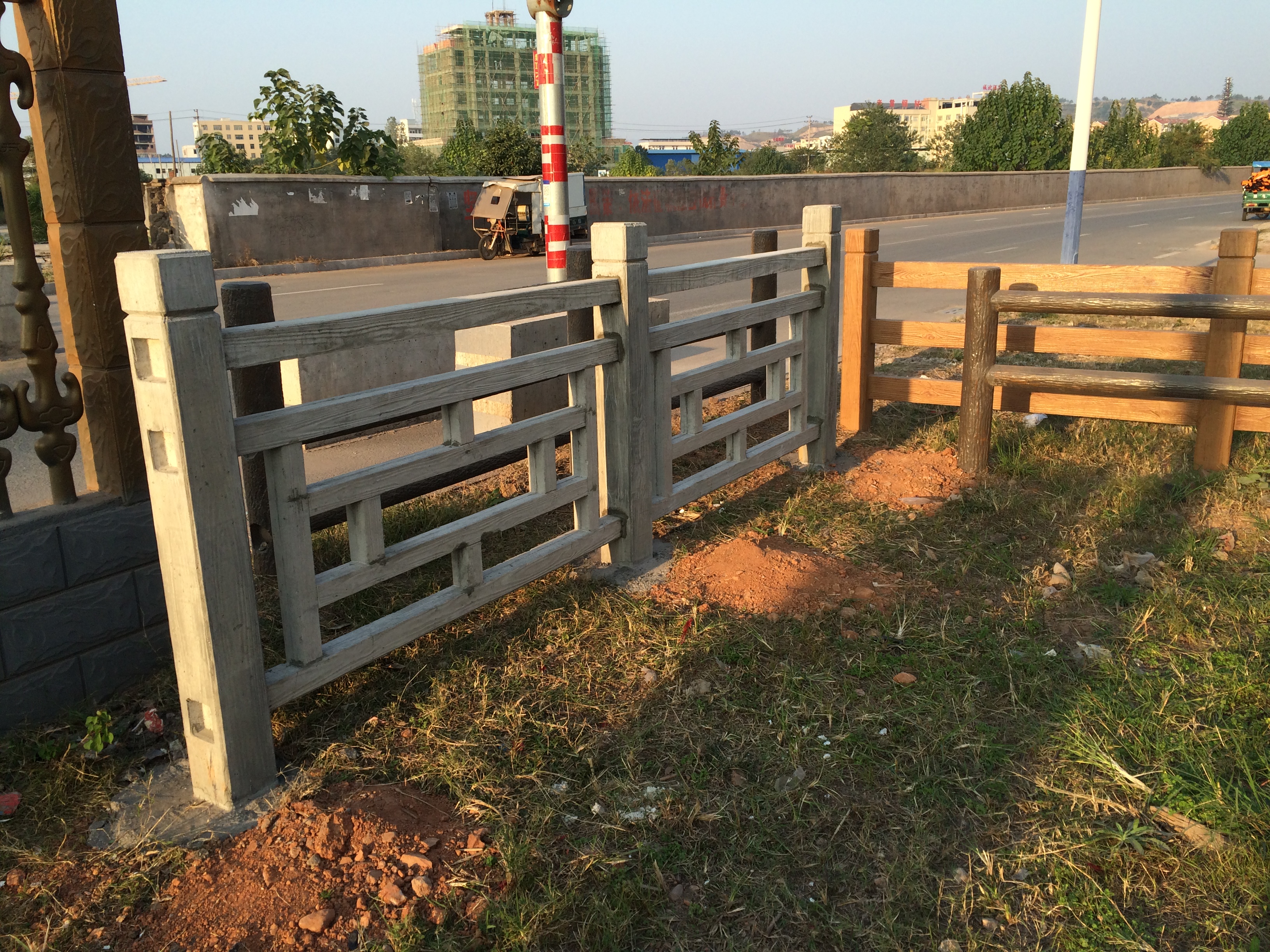 江西仿木护栏厂 栏杆围栏款式大全详解