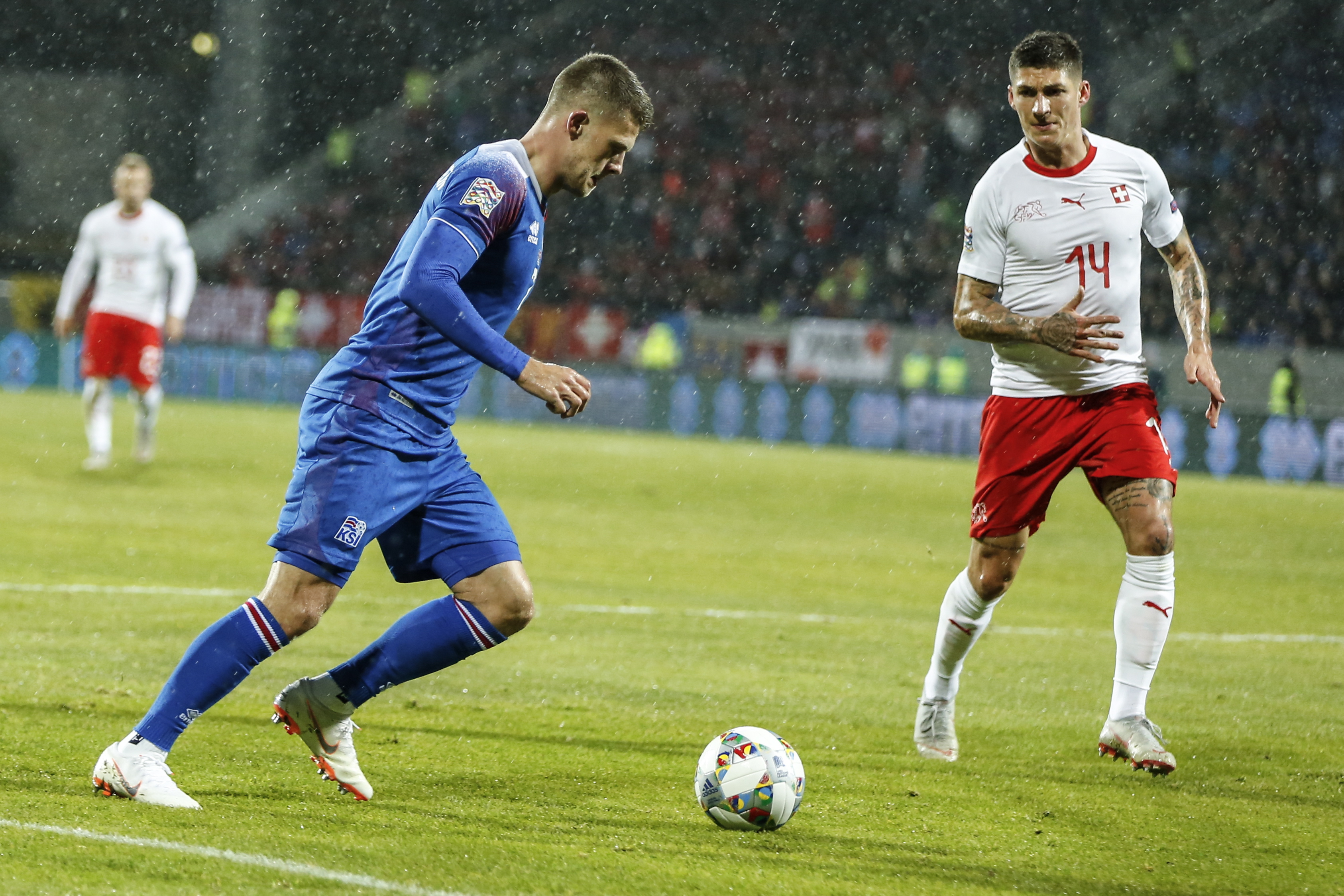 足球——欧洲国家联赛:瑞士胜冰岛