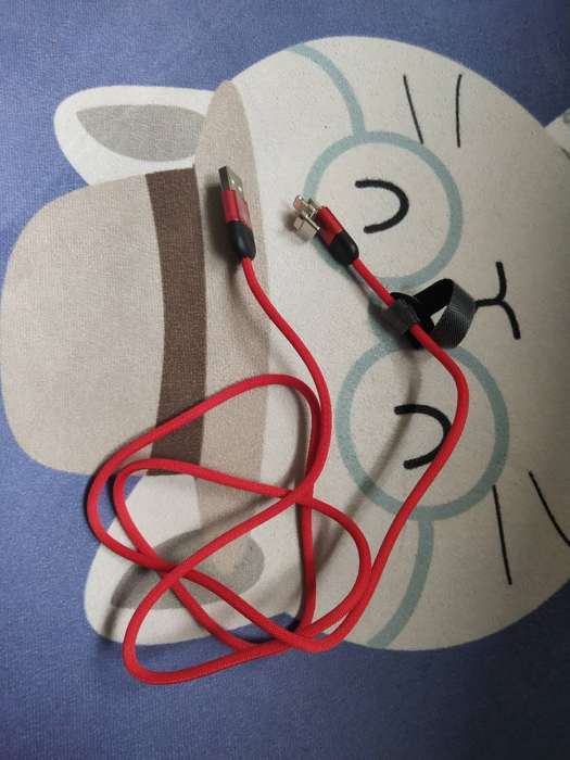 卡斐乐用磁吸数据线1秒解决充电难题标题图片