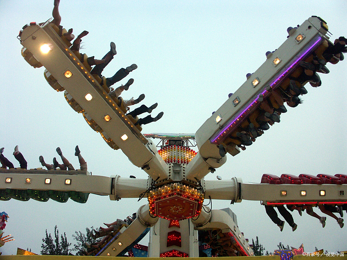 蟹岛嘉年华游乐园:亲子欢乐时光,尽在此地!