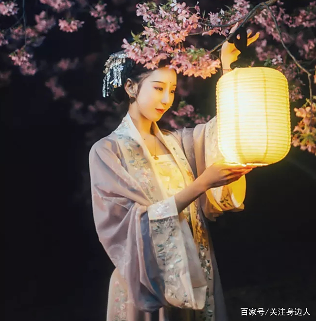 清穿:醉酒穿越变八福晋,她契约空间,带着八爷远离宫斗生包子 清穿:醉酒穿越变八福晋,她契约空间,带着八爷远离宫斗生包子