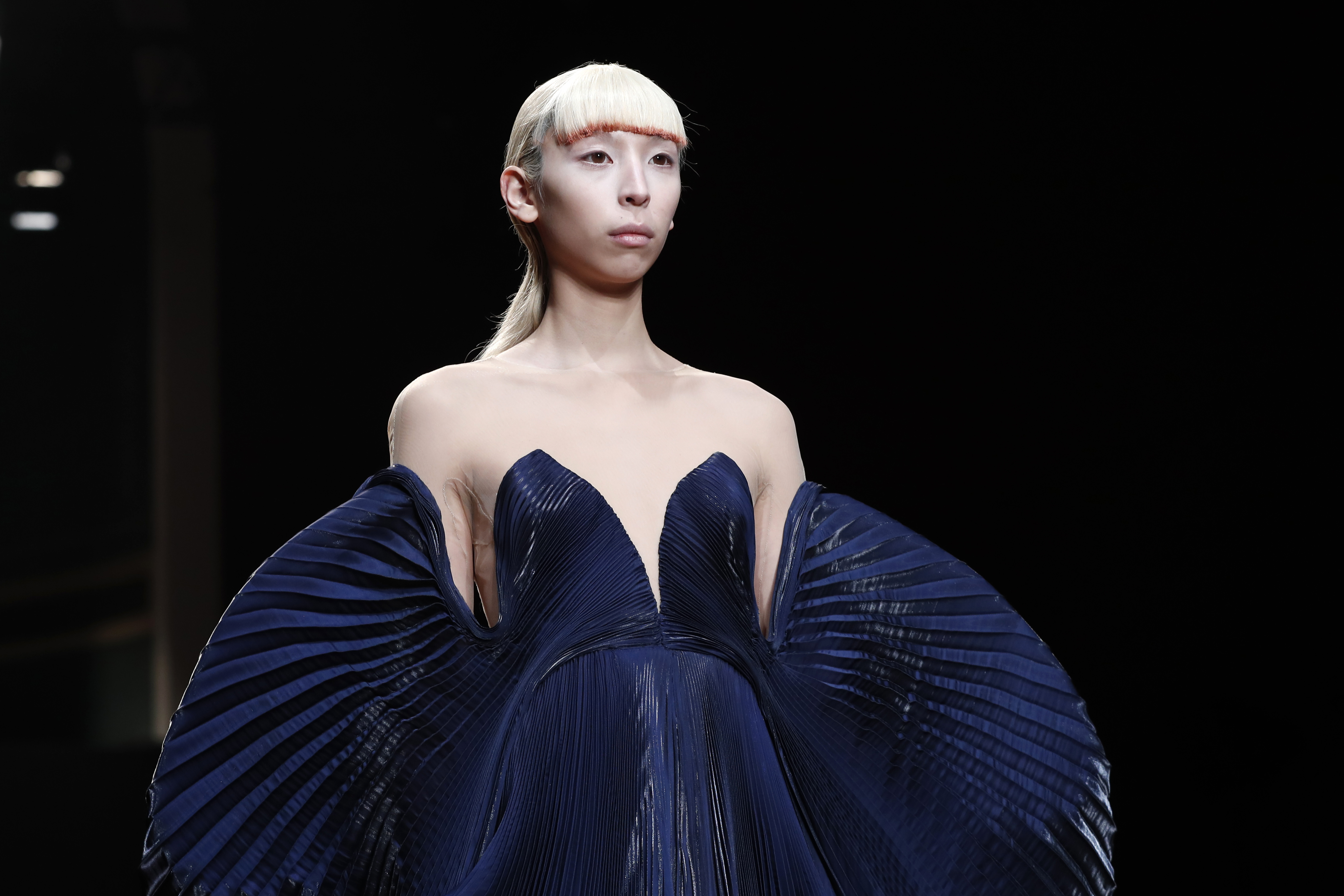 设计师iris van herpen巴黎时装秀