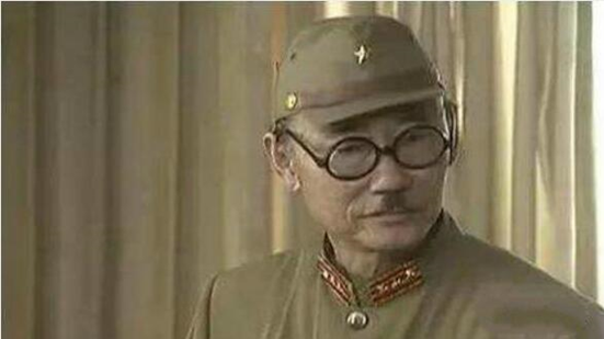 抗战时日军"奇葩"卫生胡,为什么会有这个造型?竟然是这样!