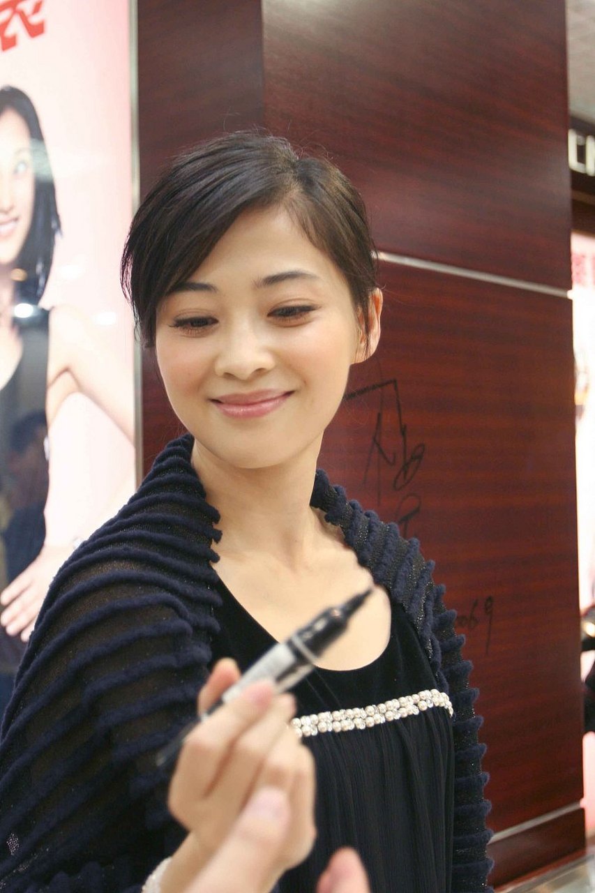 梅婷曾黎马伊琍同框,与5年前在《在远方》剧组3人的合影,有什么变化?