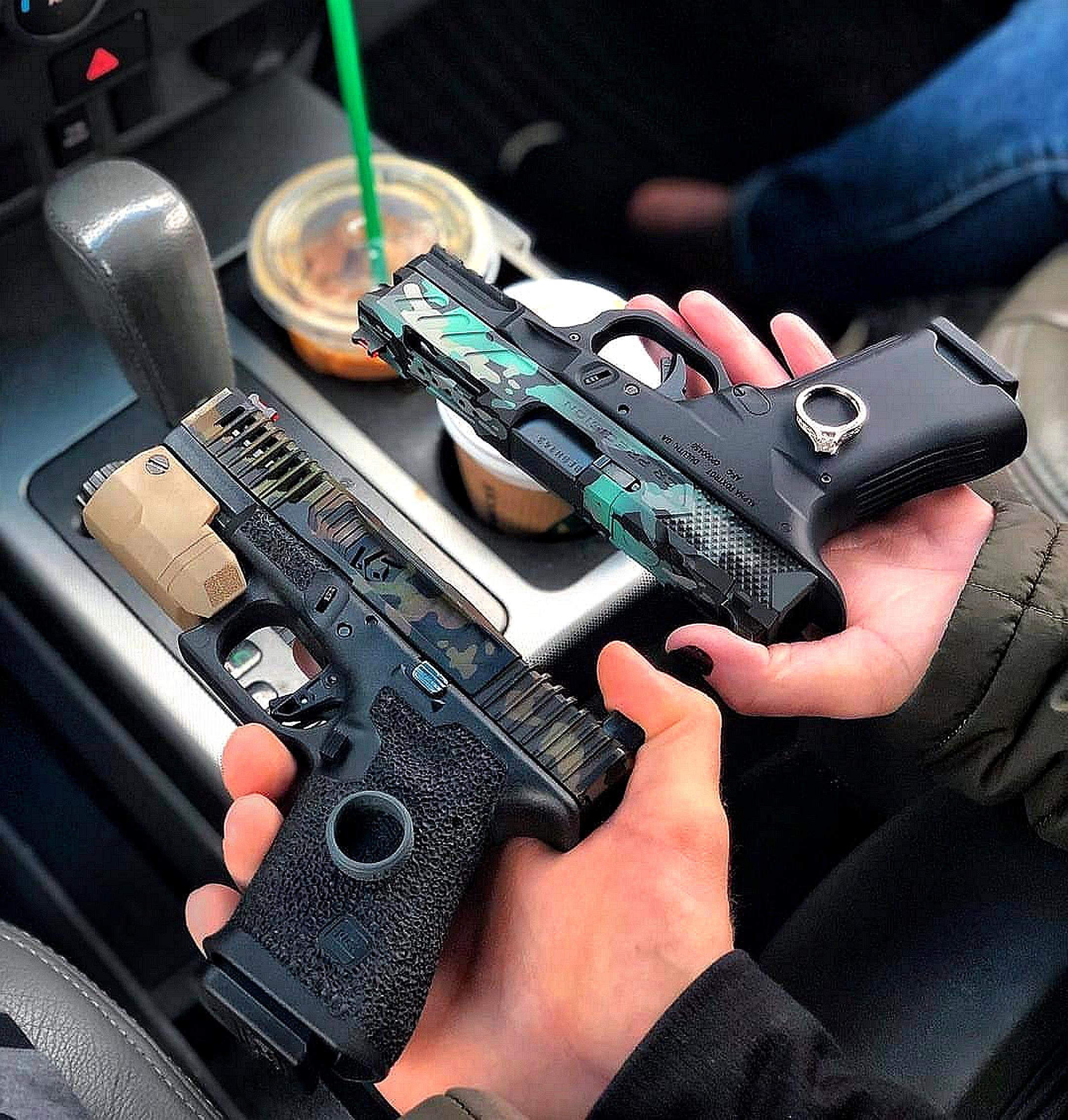 把戒指放在枪上是要说明什么 转载自百家号作者:大刘说历史