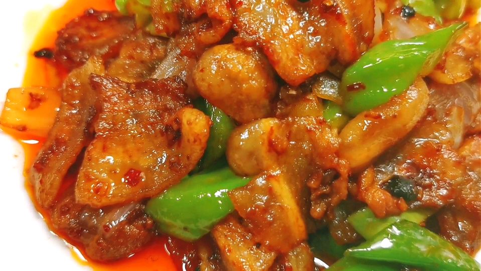 四川回锅肉的姊妹菜,盐煎肉的家常做法,咸鲜微辣好吃又下饭
