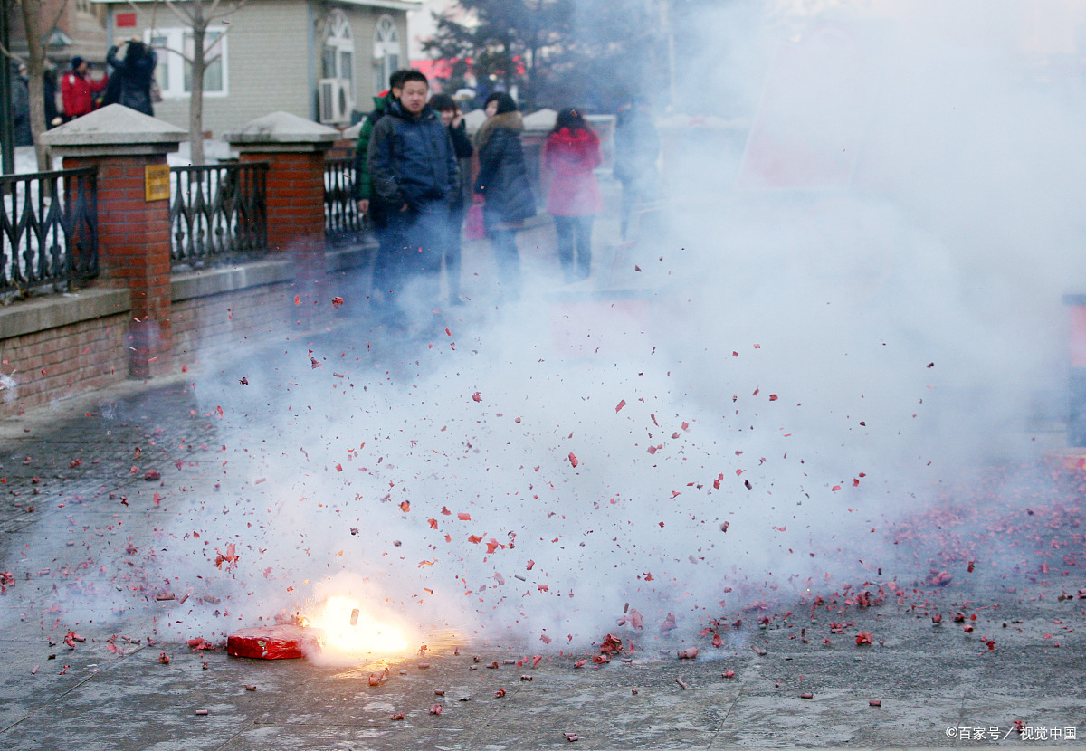 过年放鞭炮的寓意