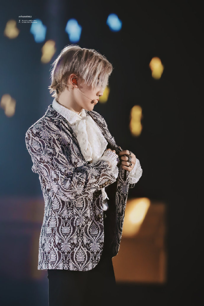 焉栩嘉 斯文败类# 【焉栩嘉】bad guy丨饭拍focus混剪 只是单纯的