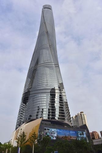 城市高楼外景图片