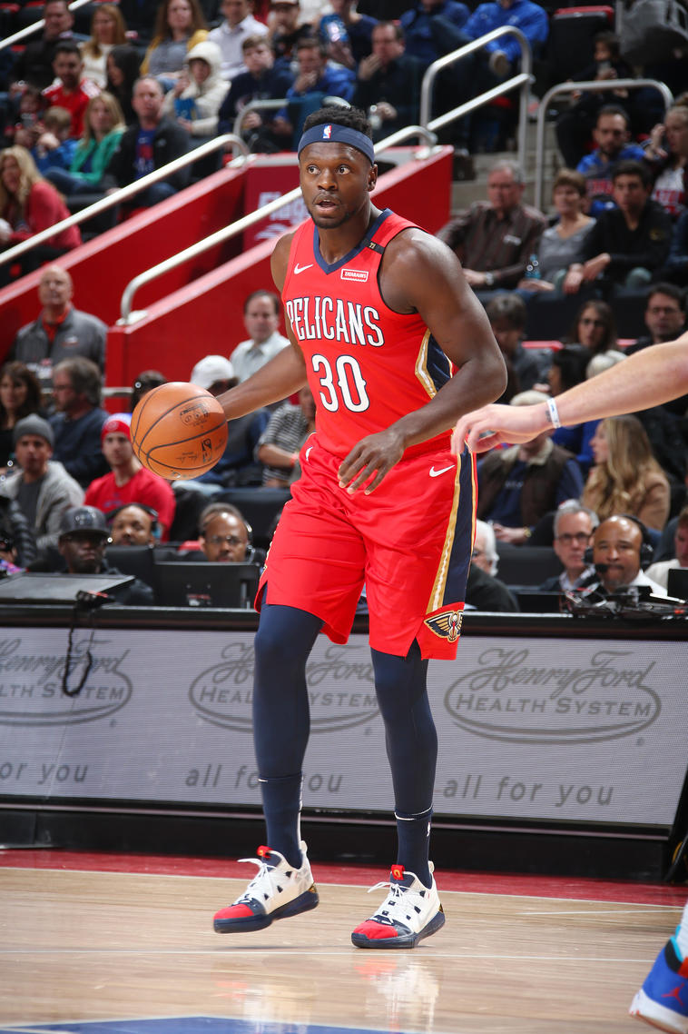 "浓眉"5记大帽 霍勒迪37 5 5 鹈鹕客场胜活塞