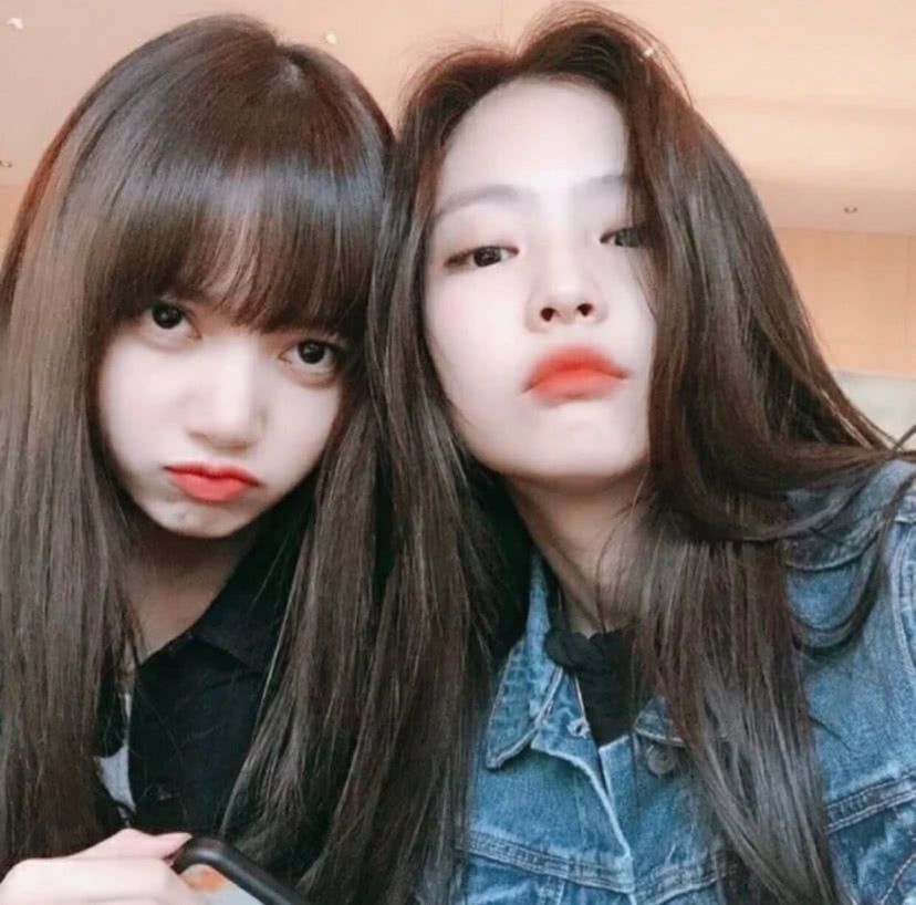 头像:lisa&jennie闺蜜头终于来啦,还想要什么直接评论区见!