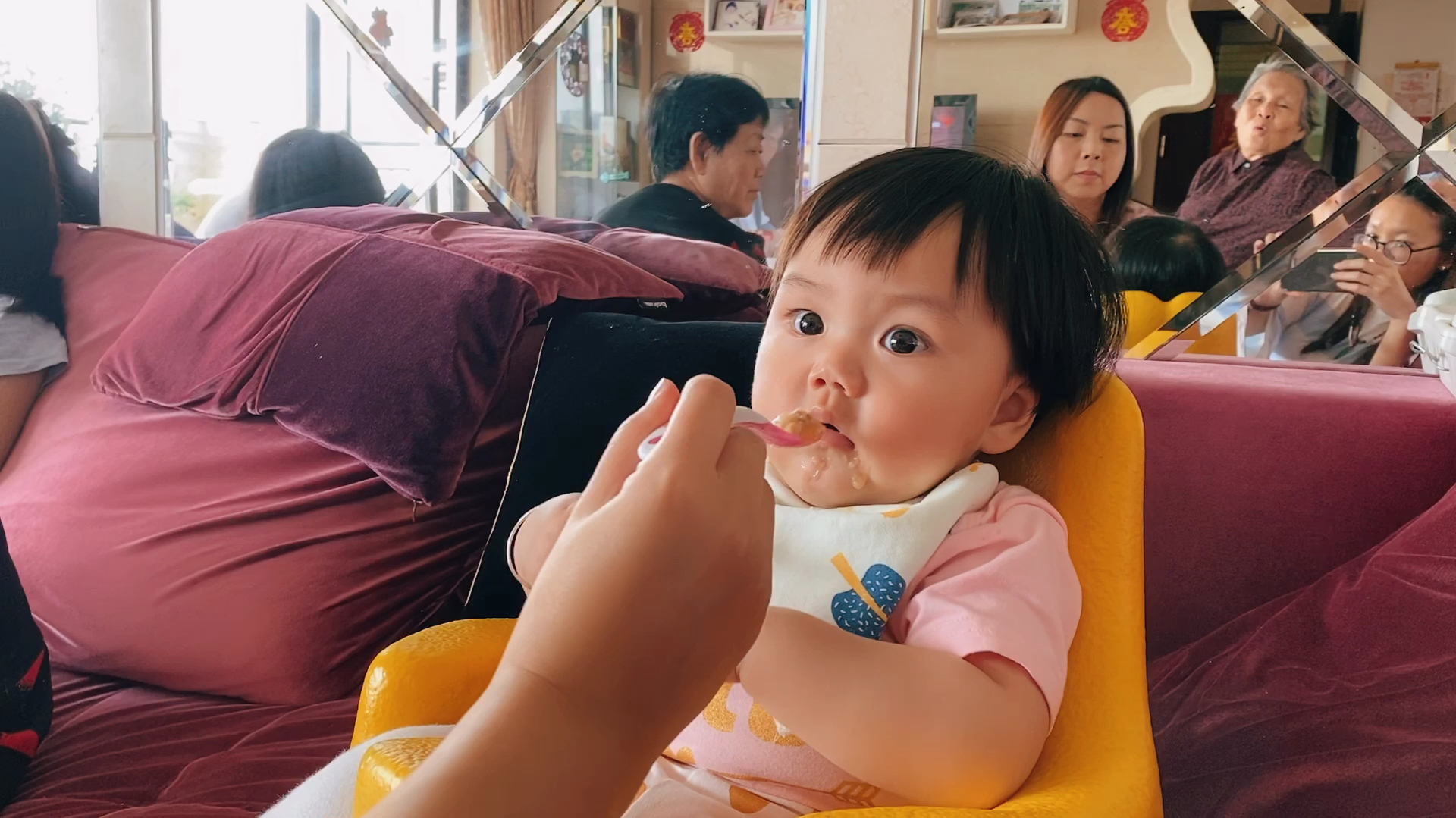 赤松茸胡萝卜牛肉粥,营养价值非常高,小宝一口接一口地吃