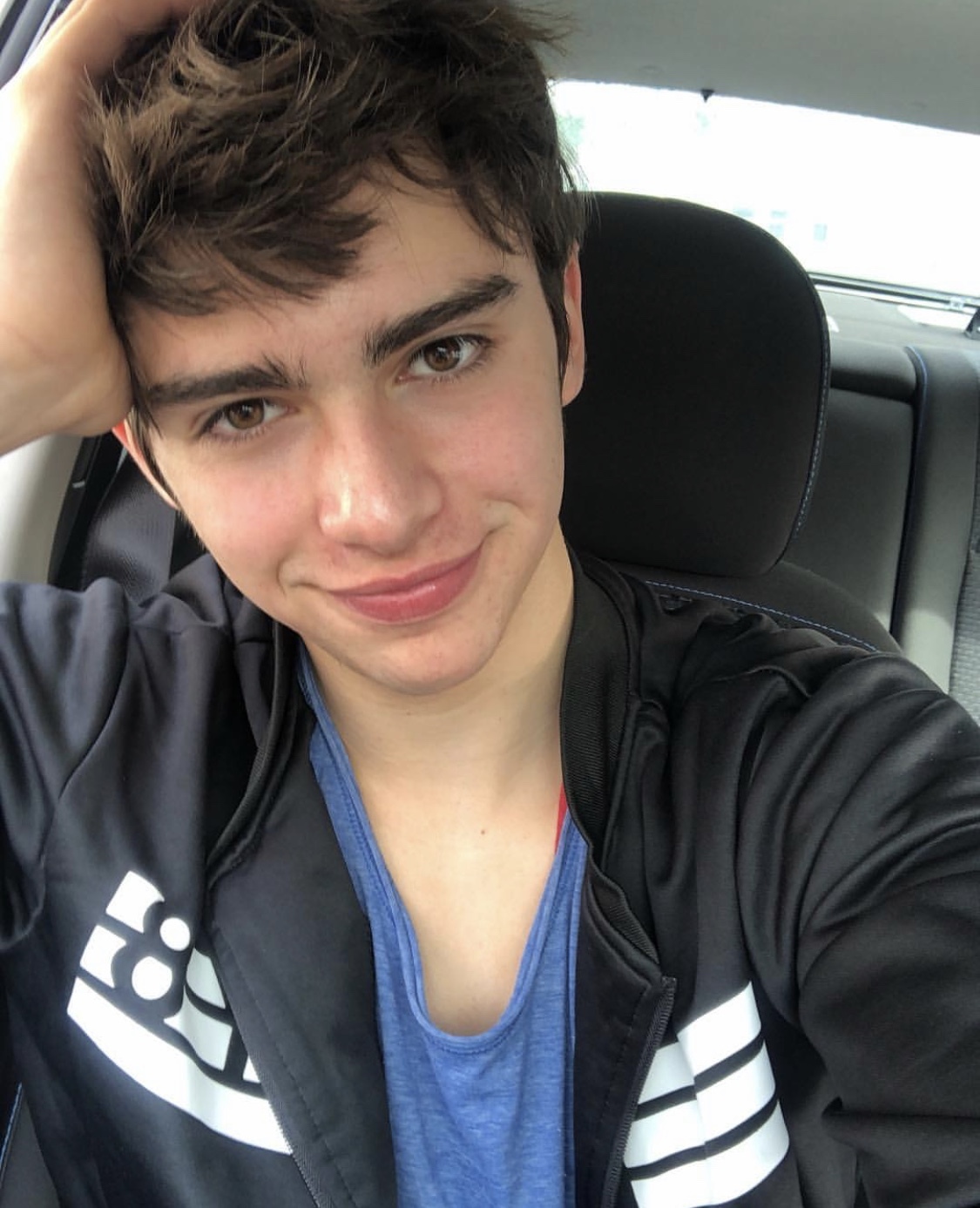 巴西邻家男孩ron levi|长相甜美可爱兼完美的身材,反差感爆棚