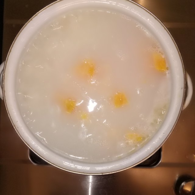木瓜大米粥,炎热的夏天,喝一碗这样清淡的粥最舒服了