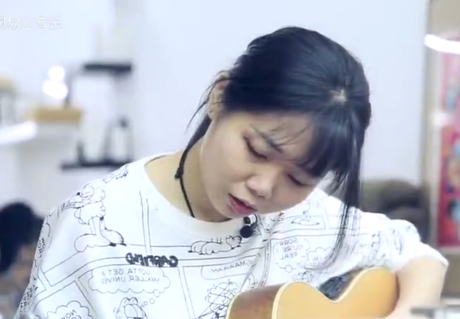 民谣歌手花粥摊上大事了!被爆抄袭