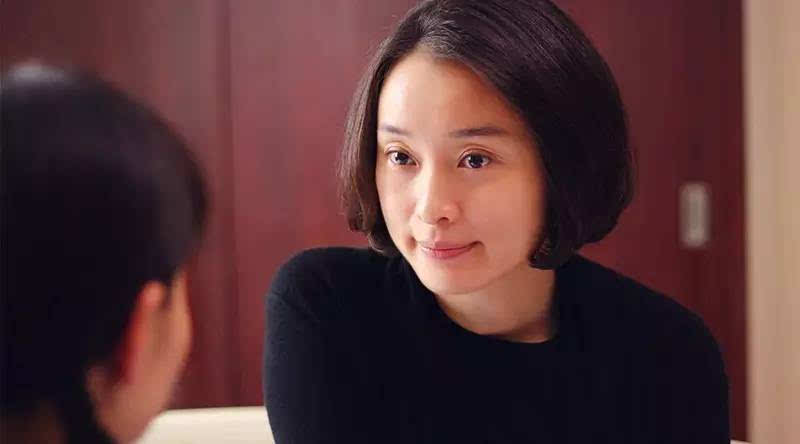 《精英律师》正热播,靳东又一新剧来袭,看到合作女主:收视稳了