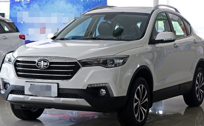 奔腾x80,整车观感十分大气优雅,多重设计彰显个性