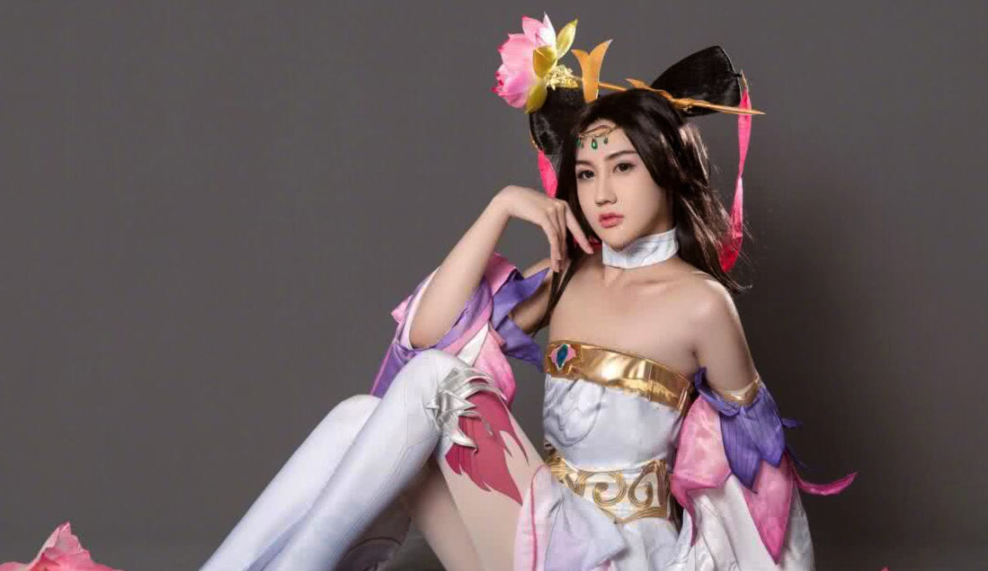 刘梓晨不扮蛇精祸害起貂蝉了,女装大佬很强悍,网友:放过她吧!