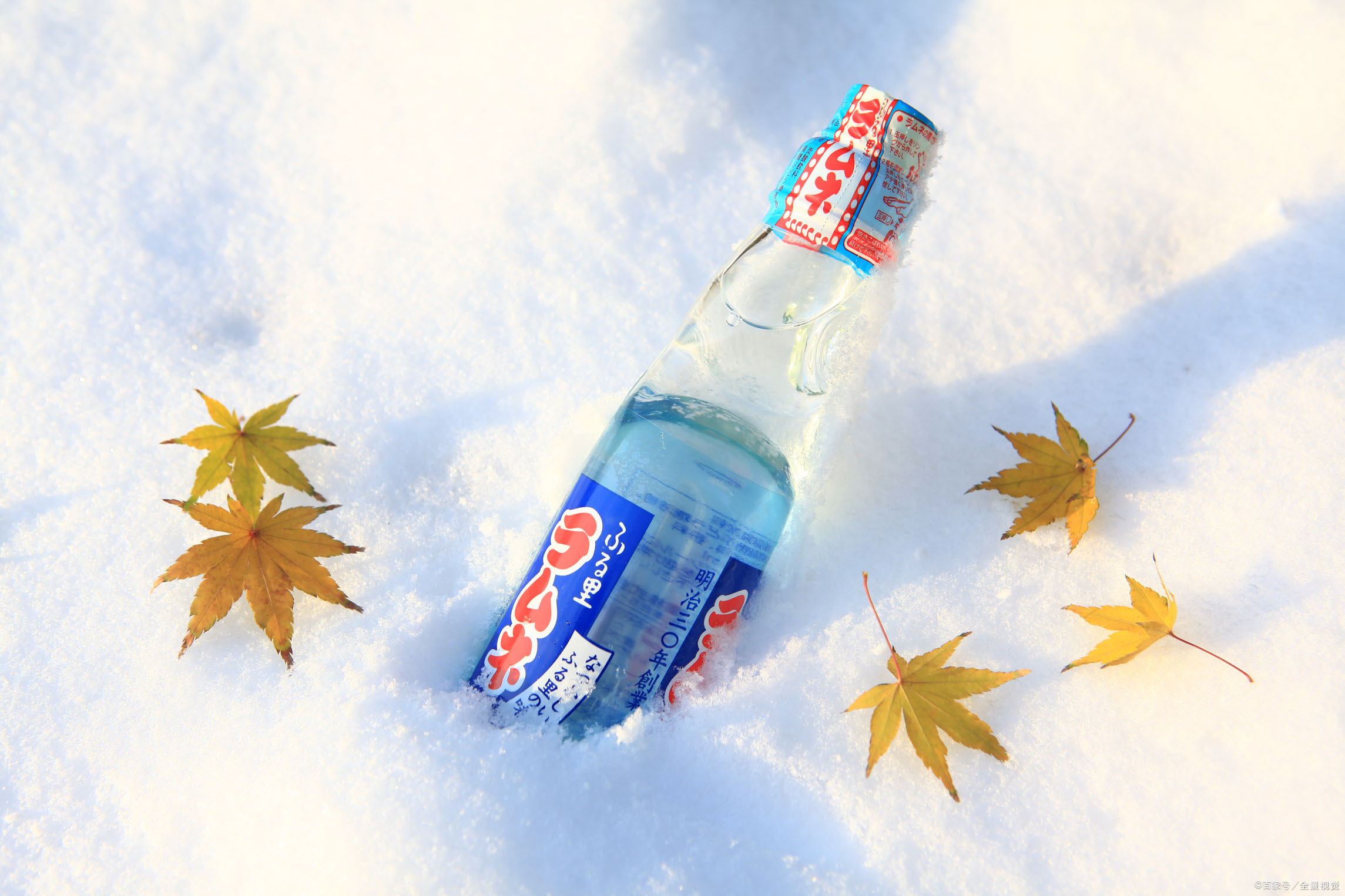 弹珠汽水现在也是主要以玻璃为材质封装