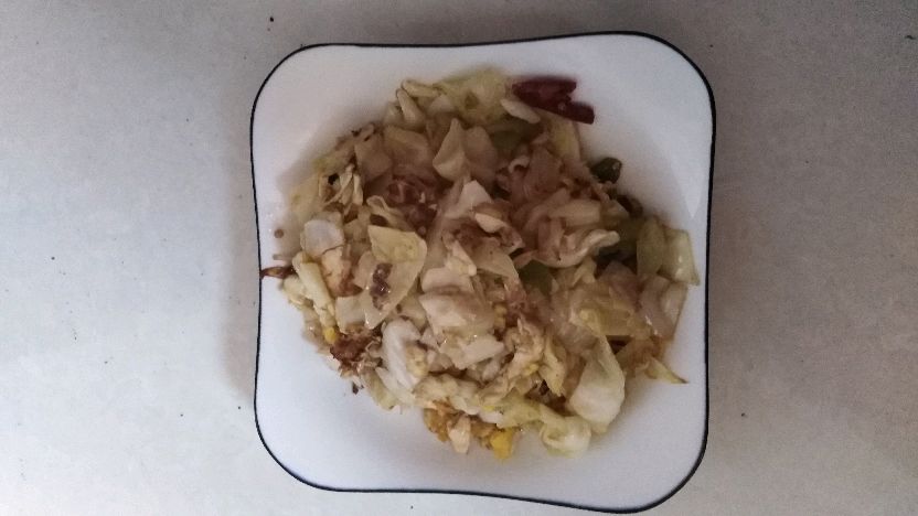 饭店里的一道菜 鸡蛋 大头菜 粉丝 是真香啊