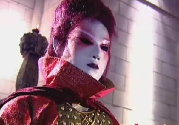 童年阴影阴蚀王,穿上军装气质反差太大,与吴京特别相似