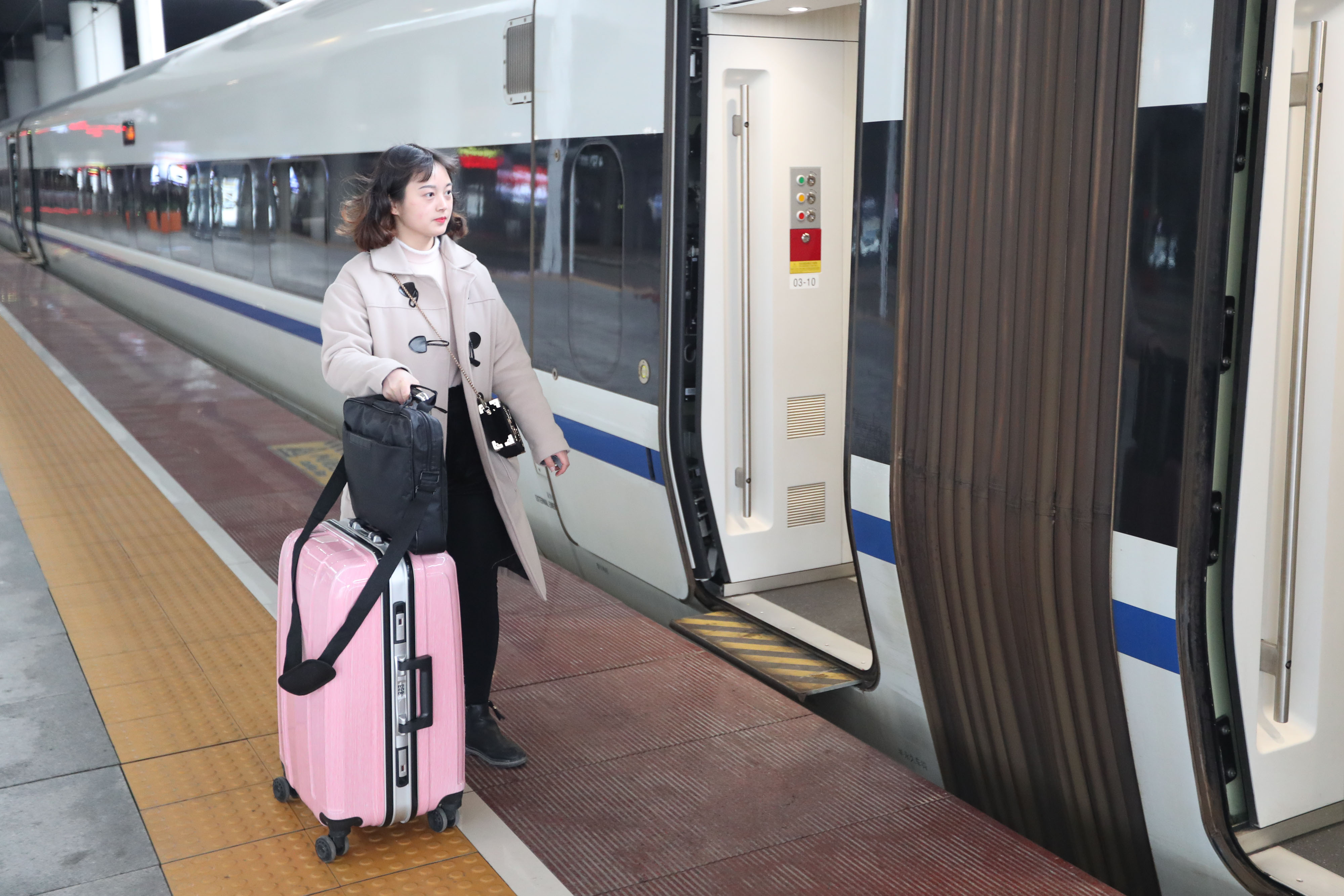 吉玉铁路铜玉段正式开通运营