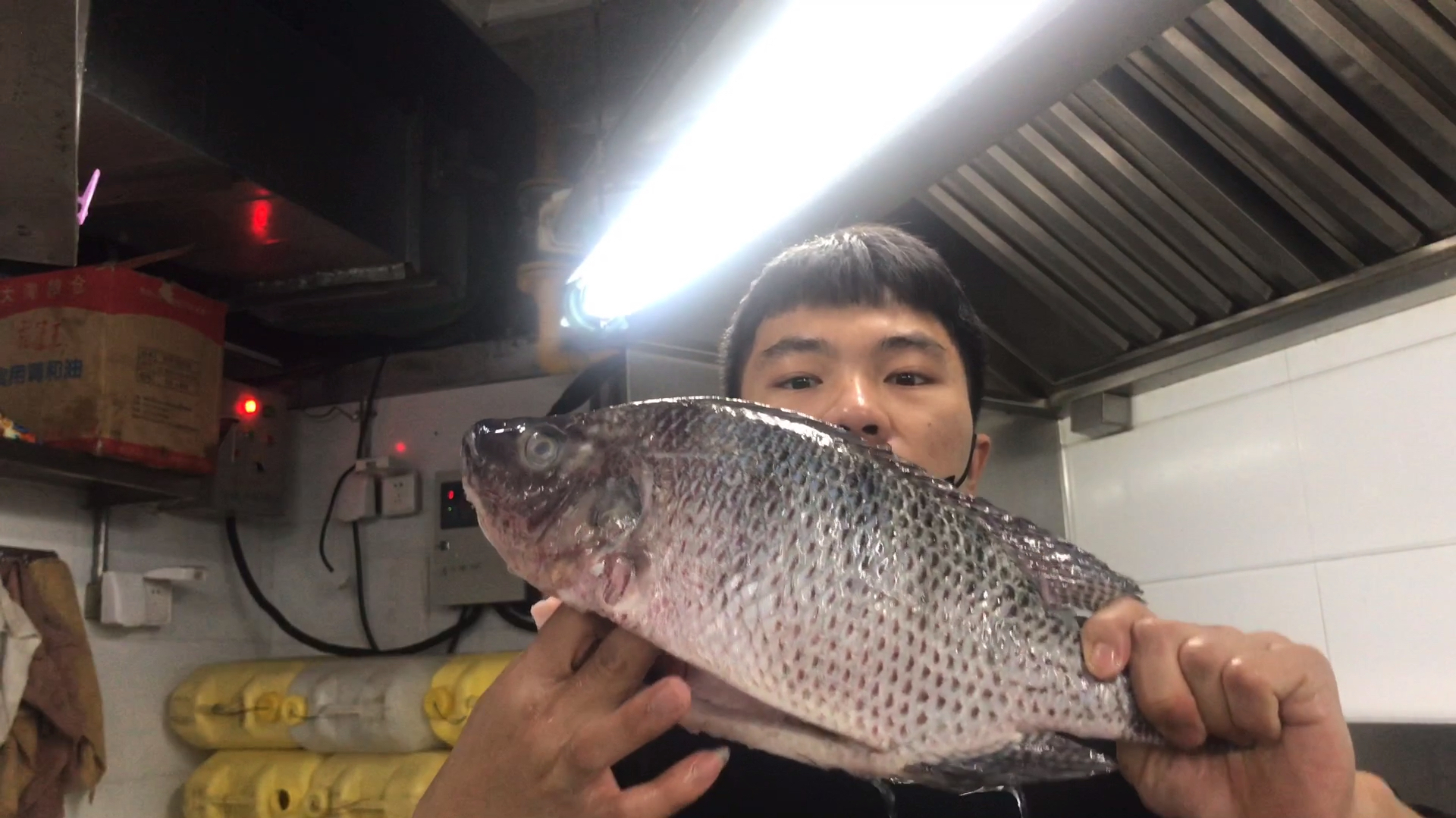 今天分享一道炒鱼片,做法非常简单好吃又香又有锅气