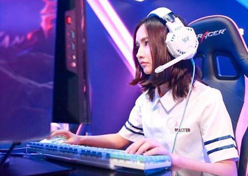 骚男连麦miss,终于解开多年的谜团,刀郎和miss竟然是这样的关系?