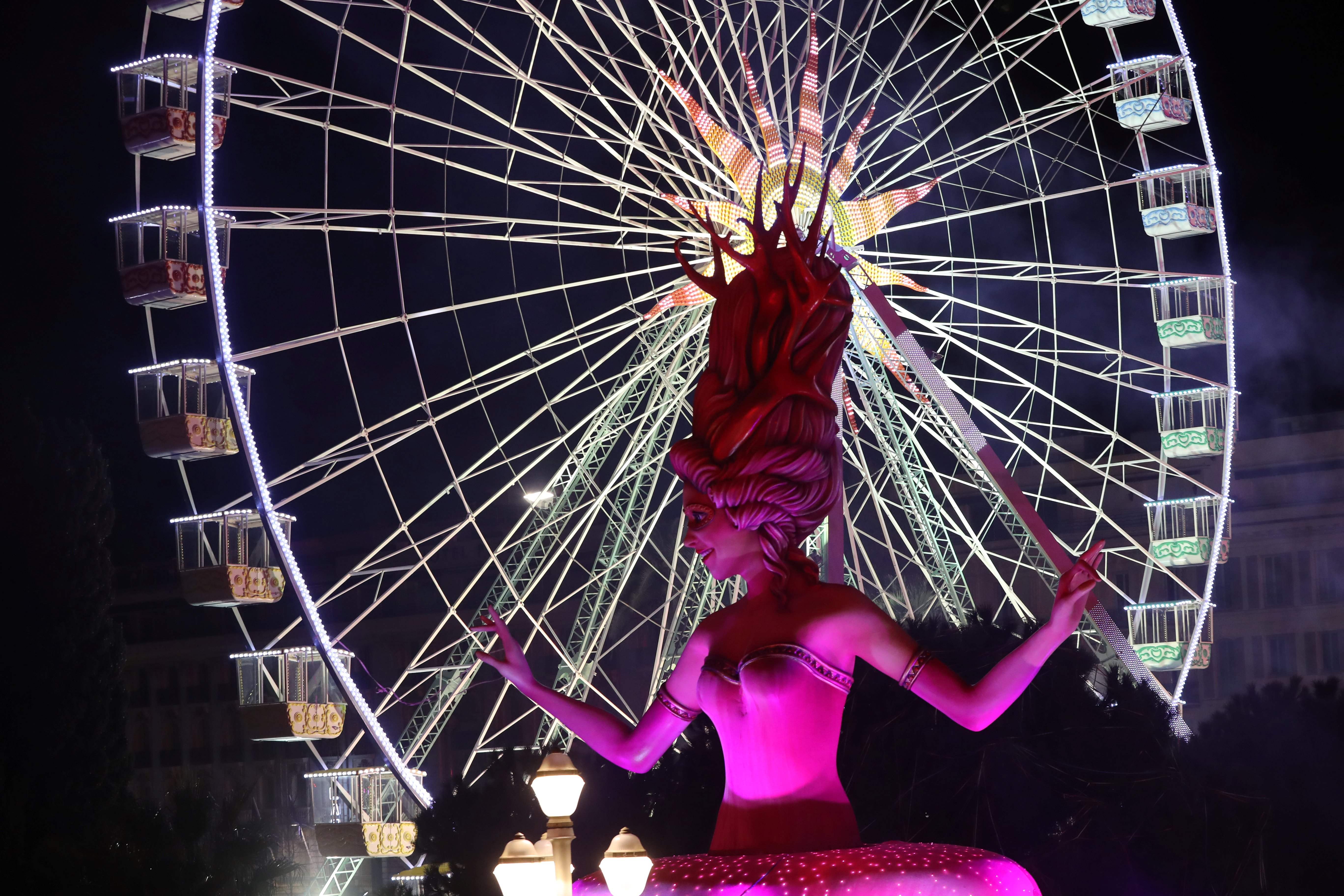 法国尼斯狂欢节开幕