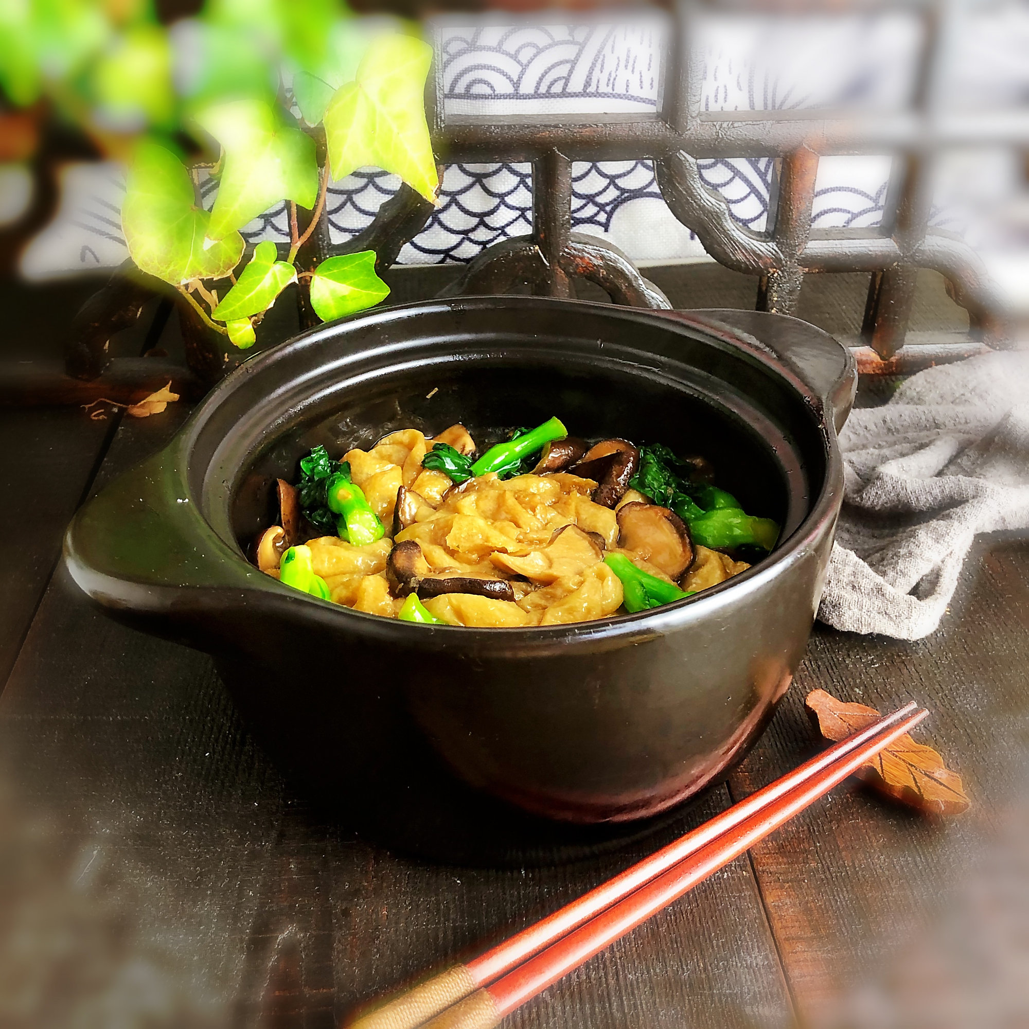 快手易做的香菇面筋煲,没肉一样香,好吃不长肉,做好选料有讲究