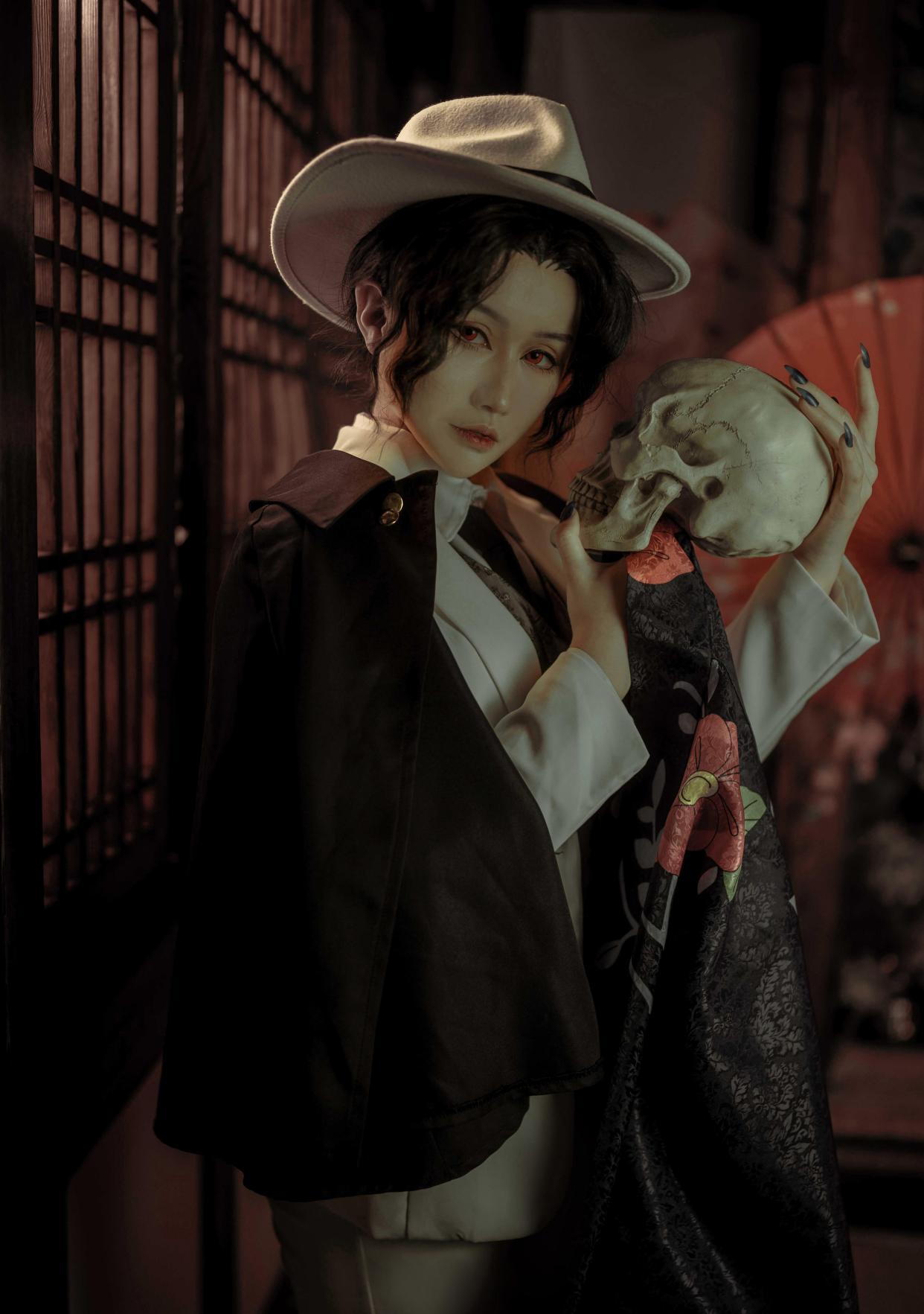 「鬼灭之刃」鬼舞辻无惨男装cos,太帅了吧