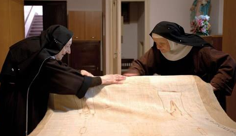 耶稣裹尸布再现,流传千年真容被揭开?专家:直呼不可能!