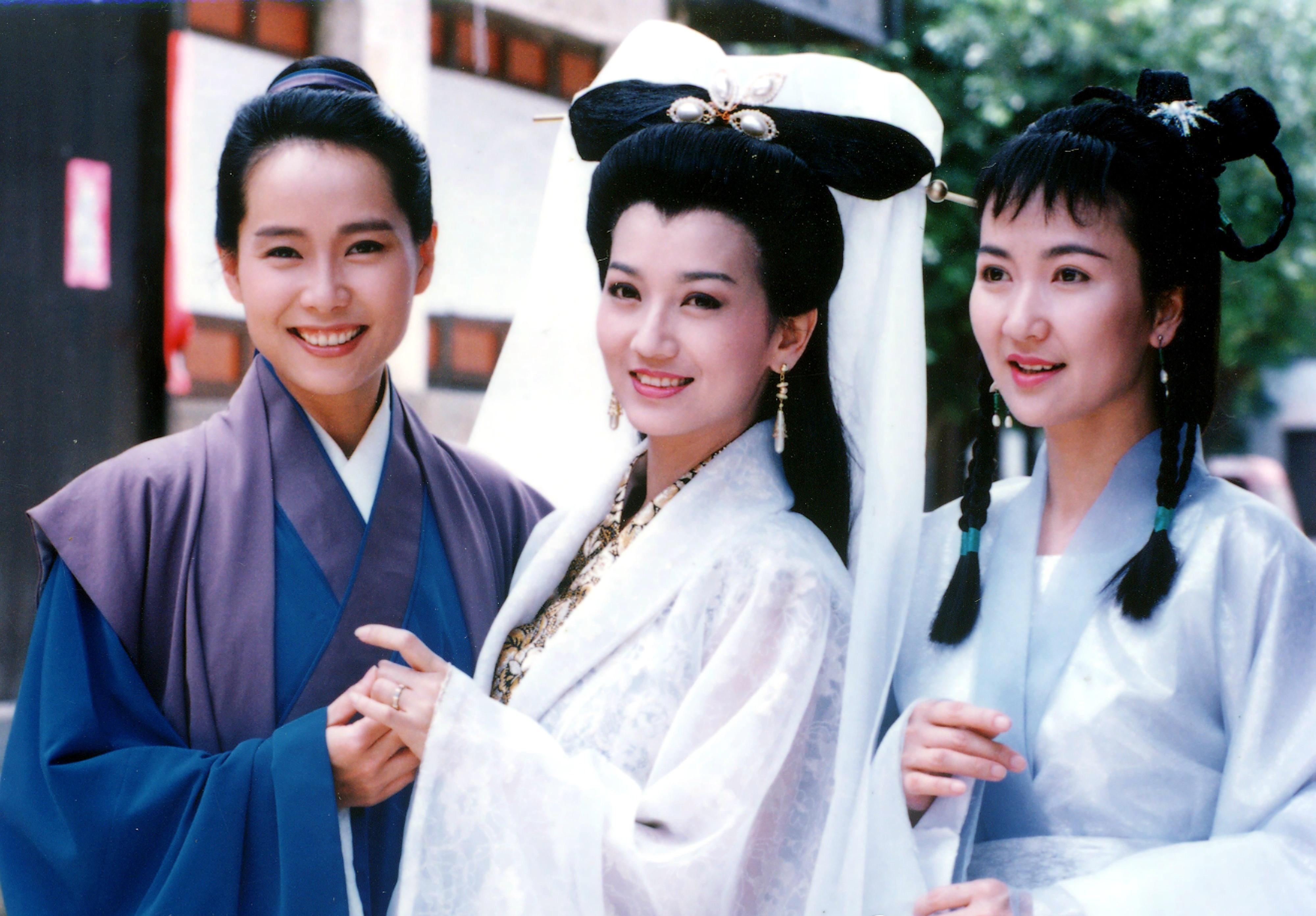 《新白娘子传奇》定档,鞠婧祎白娘子似仙,叶童评价于朦胧许仙!