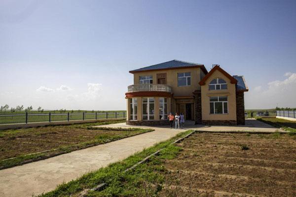 西乌旗"牧人之家":旅游 畜牧业延伸优势产业链