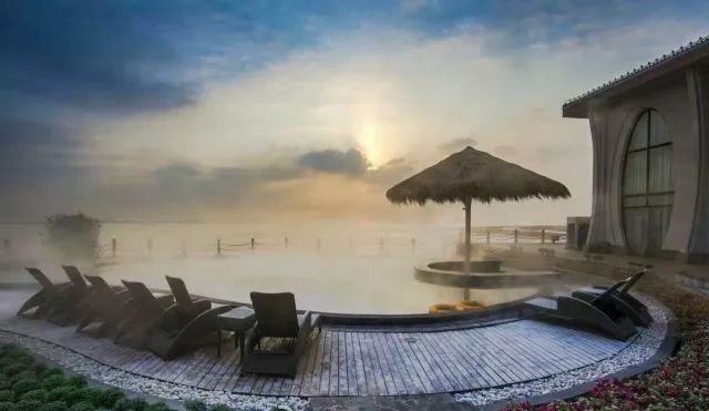 对不起,这个冬天我要去月坨岛,泡温泉,看大海