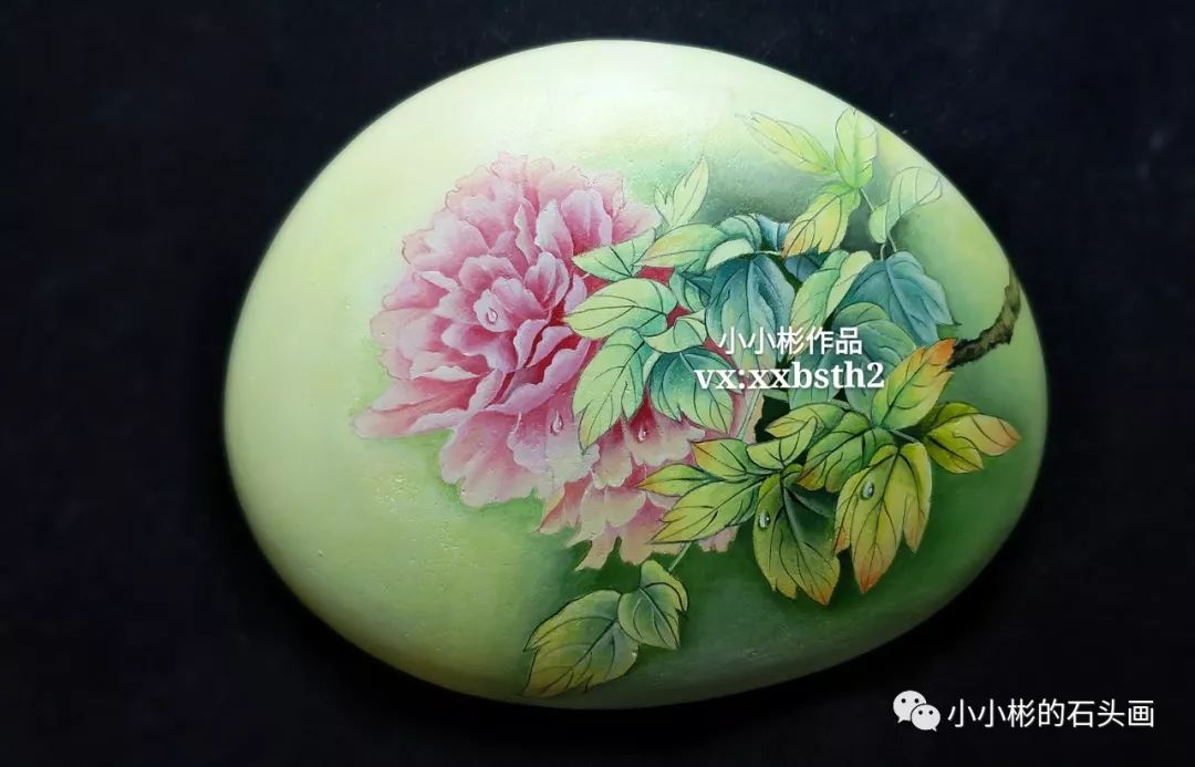 你可以下载人人讲app,首页搜索【小小彬石头画】关注小彬老师,往期