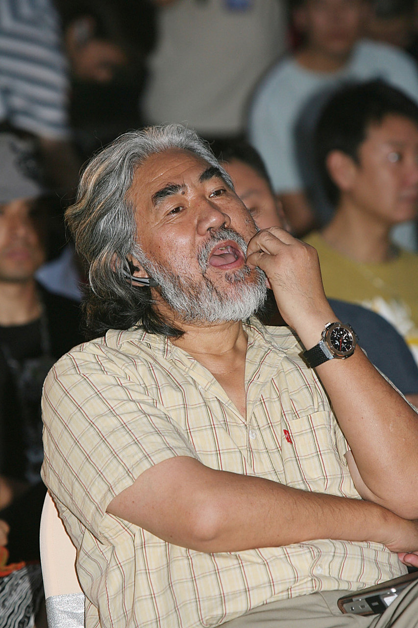 张纪中导演首次透露,混血儿大儿子非亲生!