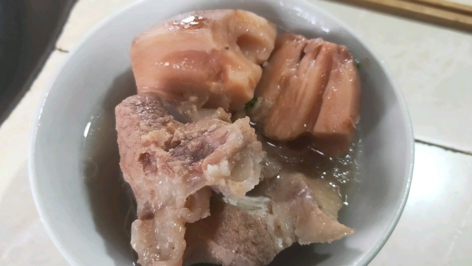 湖北人最爱喝的排骨莲藕汤,这样做很简单