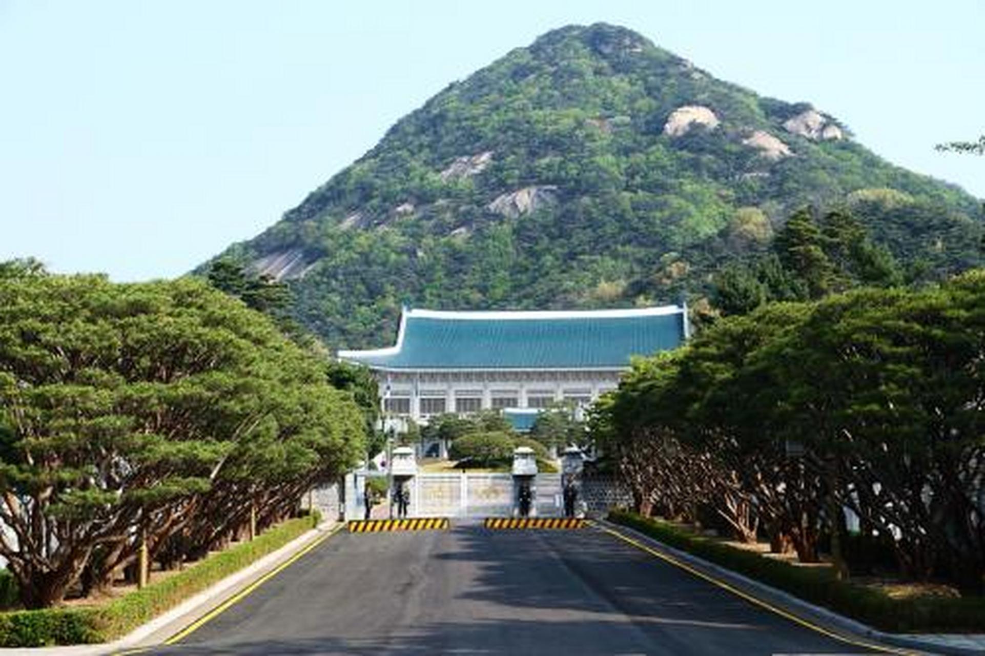 朝鲜龙城官邸图片